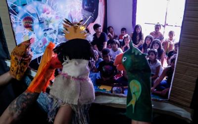 Crianças atendidas no Creas Ilka Brandão ganham programação lúdica
