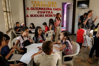 Crianças atendidas no Creas Ilka Brandão ganham programação lúdica