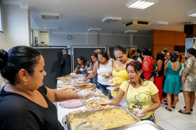Prefeitura promove baby chá coletivo para mais de 100 gestantes