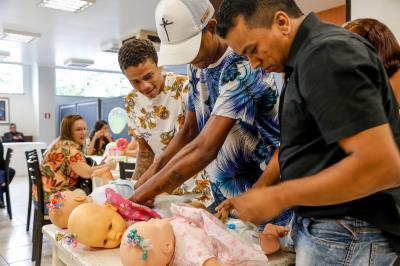 Prefeitura promove baby chá coletivo para mais de 100 gestantes