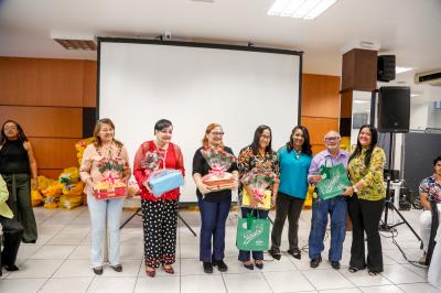 Prefeitura promove baby chá coletivo para mais de 100 gestantes