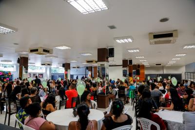 Prefeitura promove baby chá coletivo para mais de 100 gestantes