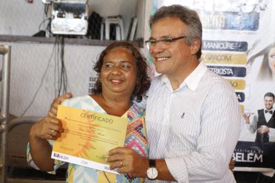 Prefeitura de Belém faz entrega de certificação para turmas do Fundo Ver-o-Sol