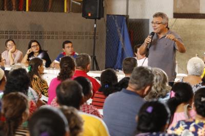 Novos contemplados para o residencial Quinta dos Paricás assinam contrato de entrega dos imóveis