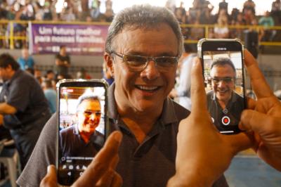 Novos contemplados para o residencial Quinta dos Paricás assinam contrato de entrega dos imóveis