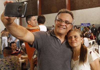 Novos contemplados para o residencial Quinta dos Paricás assinam contrato de entrega dos imóveis