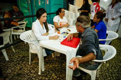 Corujão da Saúde leva serviços à área comercial de Belém