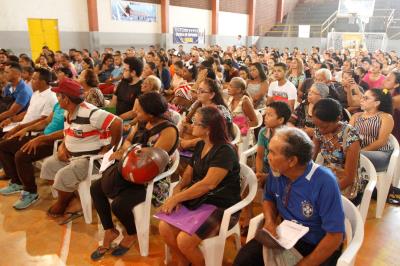 Mais 200 contemplados do Quinta dos Paricás assinam contratos dos imóveis