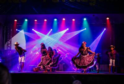 Público lota Praça dos Estivadores para o primeiro dia de Mostra Cultural