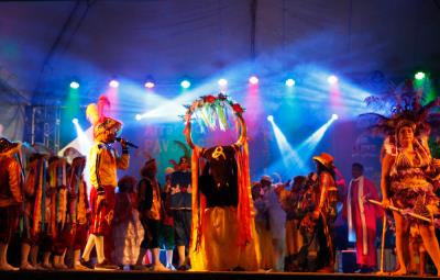 Público lota Praça dos Estivadores para o primeiro dia de Mostra Cultural