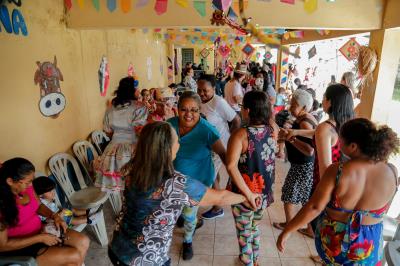 Famílias atendidas pelo Cras Tapanã participam de programação especial