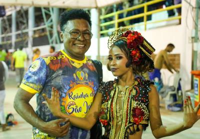Aldeia Amazônica recebe primeiro dia do concurso de quadrilhas com arquibancadas lotada