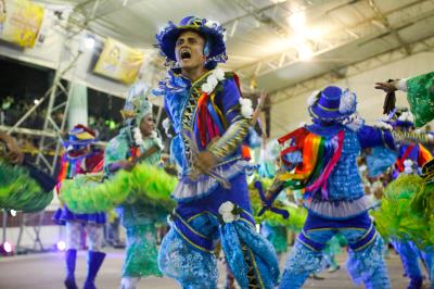Aldeia Amazônica recebe primeiro dia do concurso de quadrilhas com arquibancadas lotada