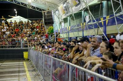 Mudanças na arena do concurso de quadrilhas da Fumbel garantem mais conforto ao público
