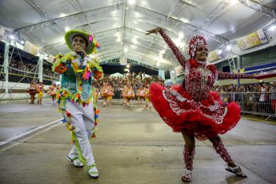 Mudanças na arena do concurso de quadrilhas da Fumbel garantem mais conforto ao público