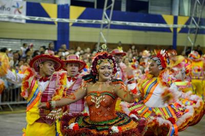 Mudanças na arena do concurso de quadrilhas da Fumbel garantem mais conforto ao público