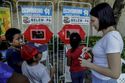 Prefeitura de Belém promove oficina de biojoias para mulheres Warao