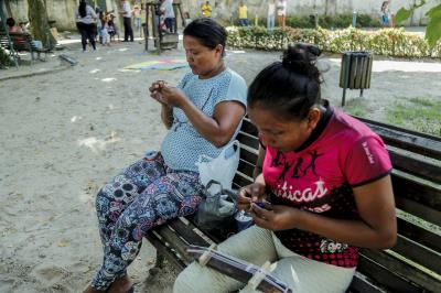 Prefeitura de Belém promove oficina de biojoias para mulheres Warao
