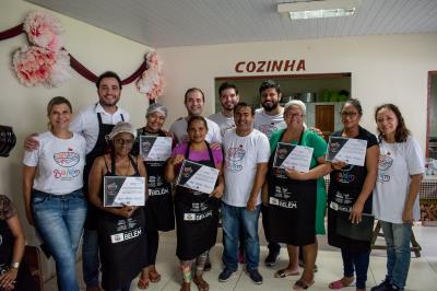 Prefeitura qualifica empreendedores de Cotijuba em boas práticas e manipulação de alimentos