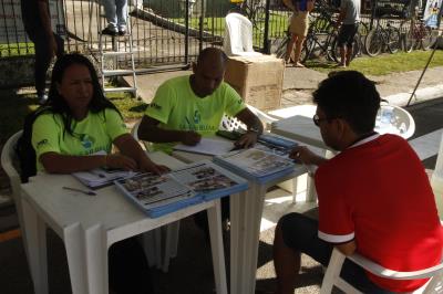 Moradores da Cremação recebem serviços do programa Prefeitura no Bairro