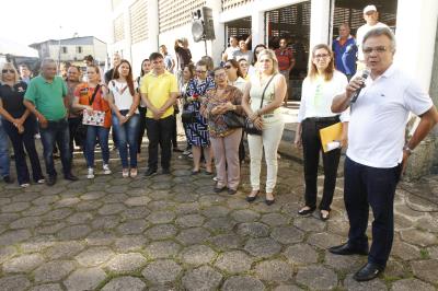 Moradores da Cremação recebem serviços do programa Prefeitura no Bairro