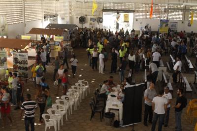 Moradores da Cremação recebem serviços do programa Prefeitura no Bairro