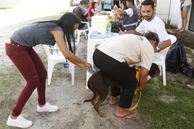 Moradores da Cremação recebem serviços do programa Prefeitura no Bairro