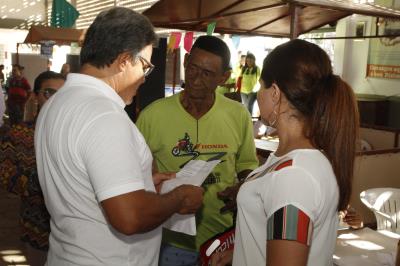 Moradores da Cremação recebem serviços do programa Prefeitura no Bairro