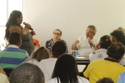 Moradores da Cremação recebem serviços do programa Prefeitura no Bairro