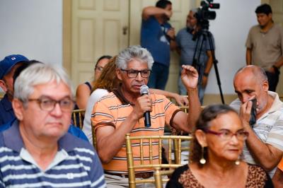 Feirantes se reúnem para conhecer projeto das obras emergenciais do Ver-o-Peso