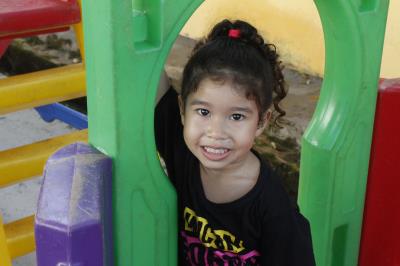 Reinauguração de praça e aquisição de veículo marcam abertura do Prefeitura no Bairro