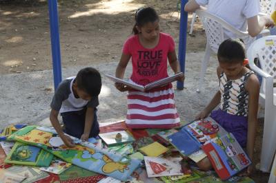 Reinauguração de praça e aquisição de veículo marcam abertura do Prefeitura no Bairro