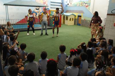 Operação Volta às Aulas orienta trânsito em frente a instituições de ensino de Belém