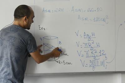 Aulas do Cursinho Pré-Vestibular Municipal de Belém são retomadas