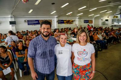 Mais de 600 merendeiras participam de curso de gastronomia