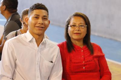 Prefeitura entrega certificados de qualificação a mais de 600 jovens e adultos