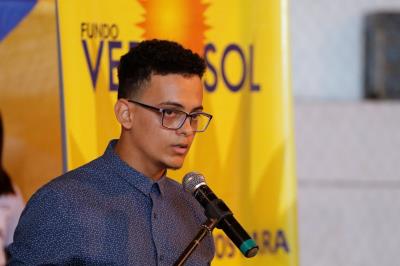 Prefeitura entrega certificados de qualificação a mais de 600 jovens e adultos