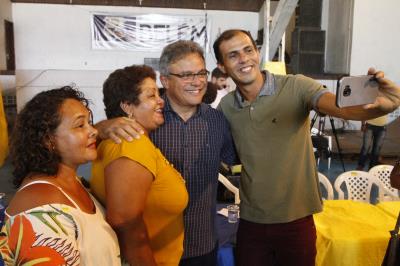 Prefeitura entrega certificados de qualificação a mais de 600 jovens e adultos