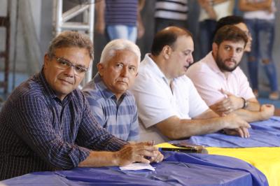 Prefeitura entrega certificados de qualificação a mais de 600 jovens e adultos