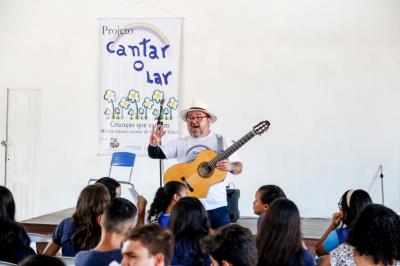 Projeto Cantar-o-Lar reúne mais de 100 crianças na escola República de Portugal