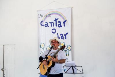Projeto Cantar-o-Lar reúne mais de 100 crianças na escola República de Portugal