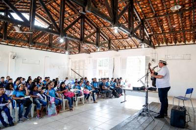 Projeto Cantar-o-Lar reúne mais de 100 crianças na escola República de Portugal