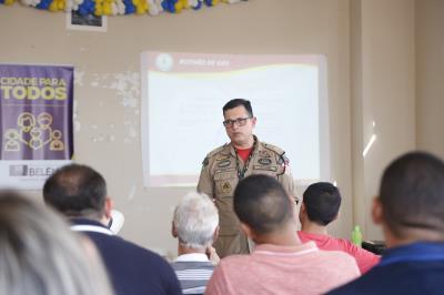 Permissionários e servidores do Ver-o-Peso recebem treinamento em combate a incêndio