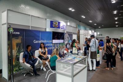 Médicos veterinários do CCZ participam de Congresso Nacional