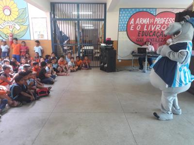 Projeto conscientiza alunos de escolas municipais sobre bullying