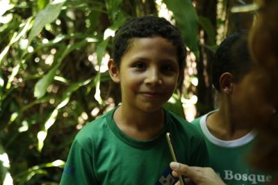 Escola Bosque encerra Semana do Folclore com exposição sobre lenda da boiúna