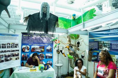 Prefeitura investe mais de R$ 700 mil em Bônus Livro para servidores da educação