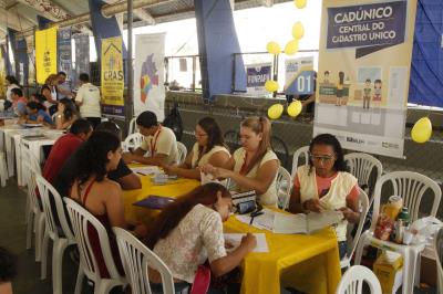Prefeitura no Bairro entra no segundo dia de atendimentos na Sacramenta