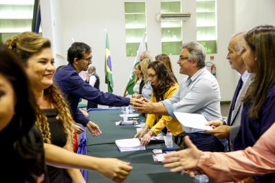 Professores recebem certificados do curso de Aperfeiçoamento em Transtorno do Espectro do Autismo