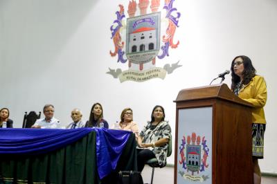 Professores recebem certificados do curso de Aperfeiçoamento em Transtorno do Espectro do Autismo